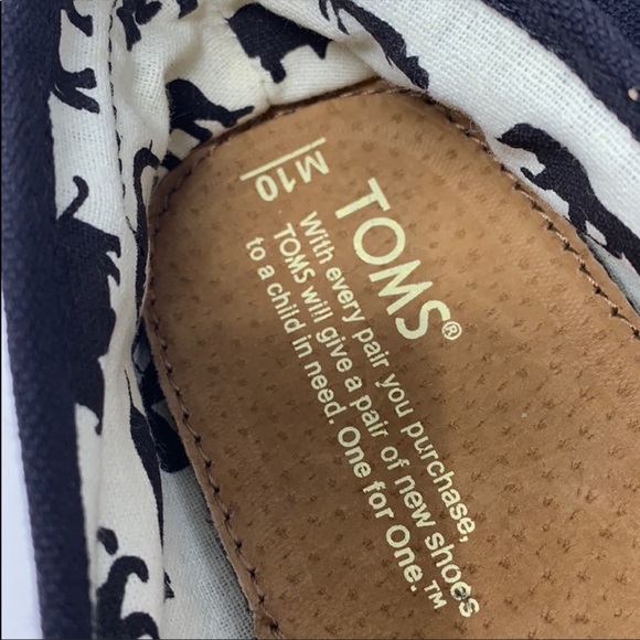 Mens Tom’s Black Canvas Loafers Slip ons size 10 - Picture 2 of 5